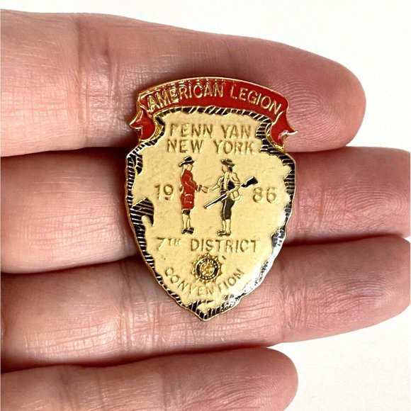 1986 Penn Yan NY American Legion 7th District Convention Medal Badge Pin 1.3" - Picture 2 of 4